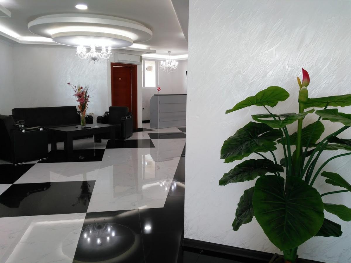Penthouse Hotel Batumi Exterior photo